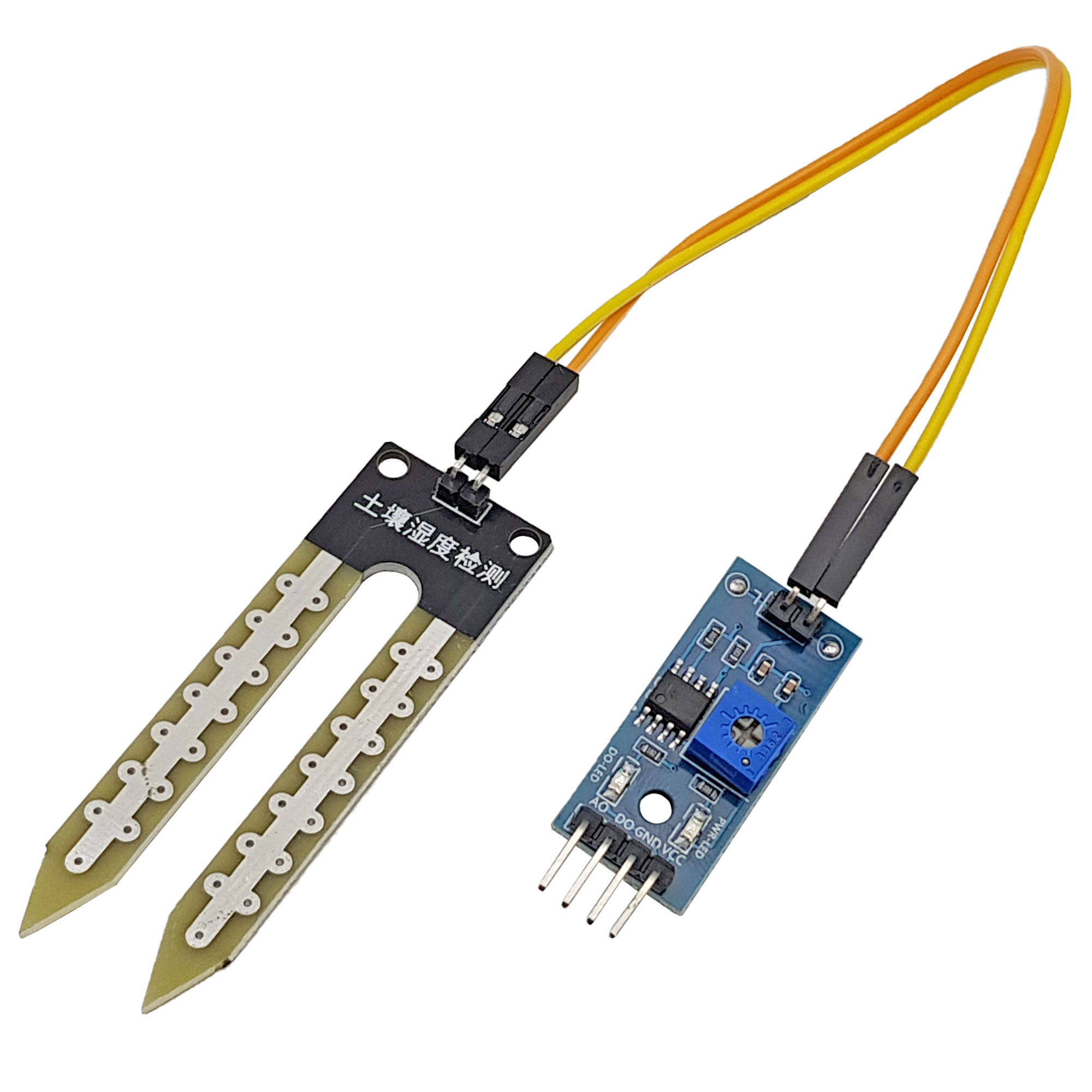 Chi tiết module cảm biến độ ẩm đất với biến trở điều chỉnh độ nhạy