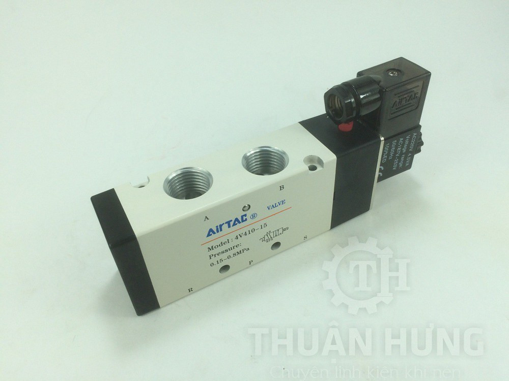 Cổng kết nối xi lanh và nút thử tay trên van điện từ khí nén 4V410-15