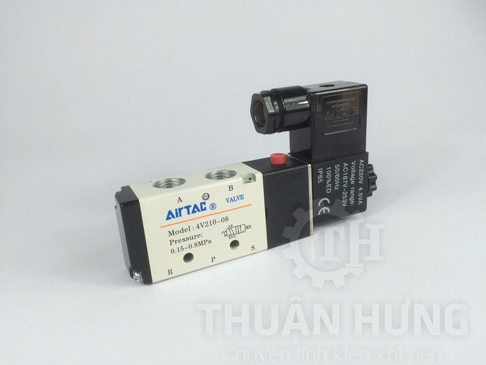 Cấu tạo mặt trước van điện từ khí nén AIRTAC 4V210-08 hiển thị model và thông số