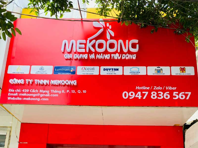 Ảnh cửa hàng đồ inox Mekoong trưng bày sản phẩm