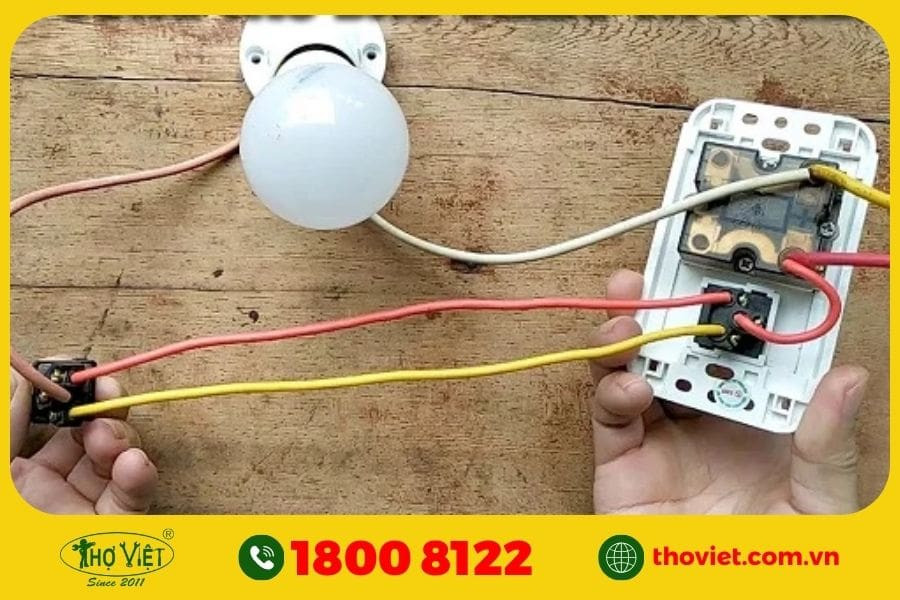 Hướng dẫn đấu nối dây điện vào các chân của ổ cắm đúng kỹ thuật