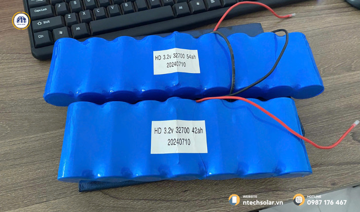 Bộ pin lưu trữ LiFePO4 cho đèn năng lượng mặt trời