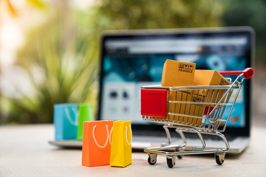 Mua sắm online giúp bạn chủ động thời gian và tiết kiệm công sức ngay tại nhà