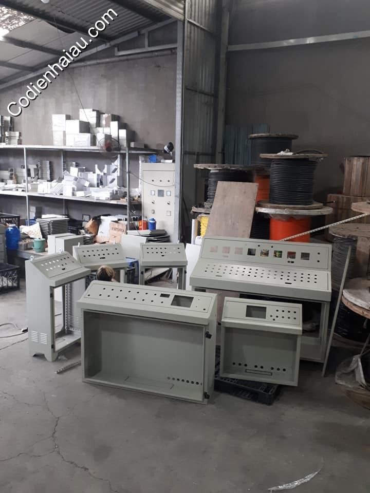 Bề mặt vỏ tủ điện 600x800x300 sơn tĩnh điện bền bỉ