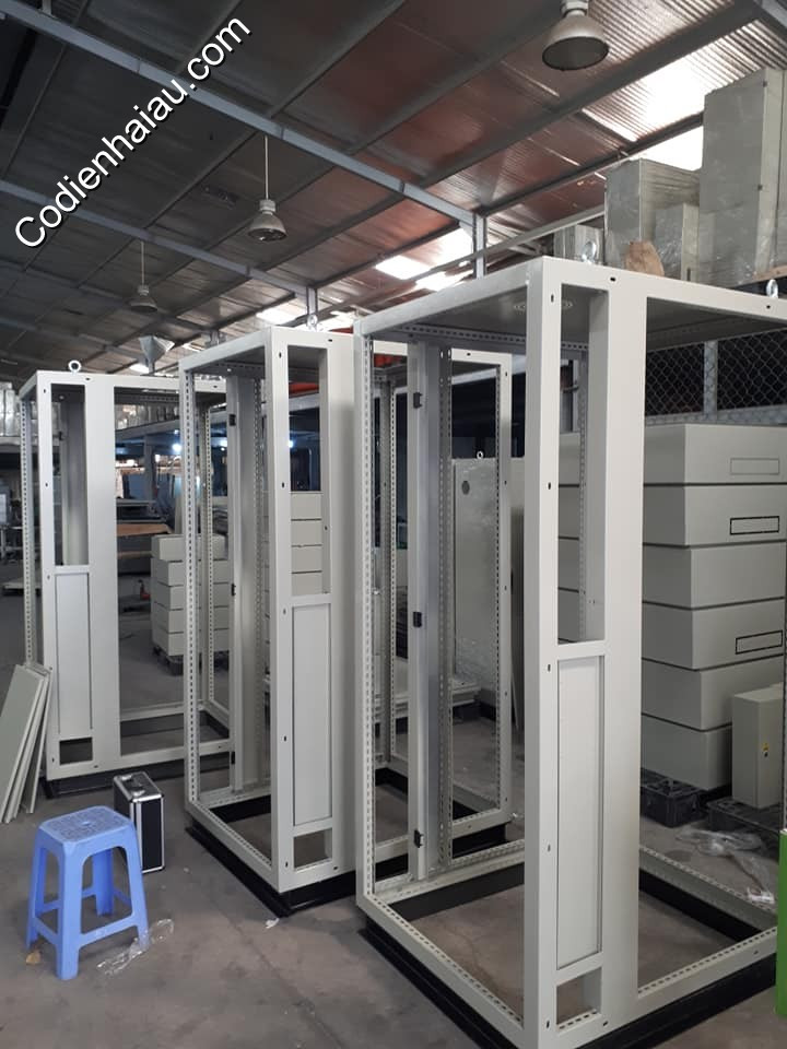 Vỏ tủ điện công nghiệp kích thước lớn, chắc chắn
