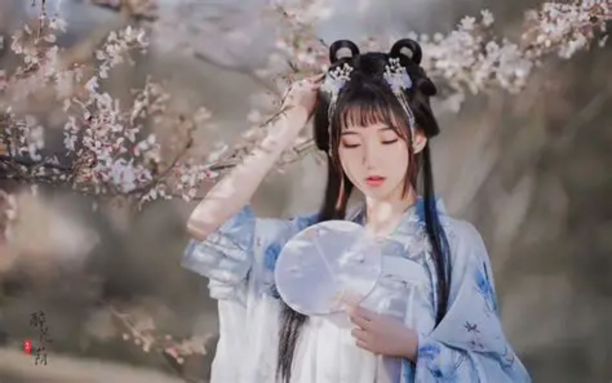 Hinh-anh-nen-co-trang-cuc-xinh-3