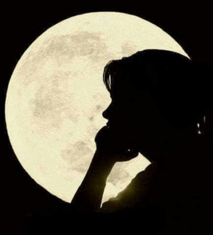 Hinh-anh-suy-nghi-buon-va-sau-lang-6