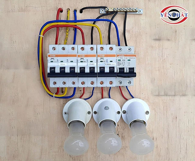 Sơ đồ và cách đấu nối dây pha và dây trung tính qua aptomat 1 pha an toàn