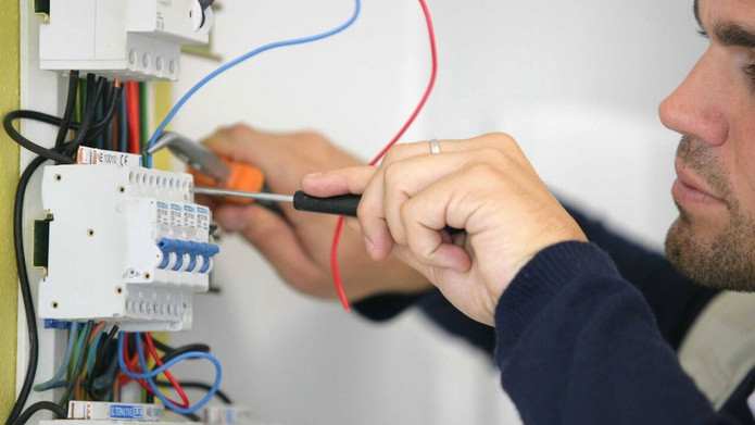 Vị trí aptomat 3 pha trong hệ thống điện