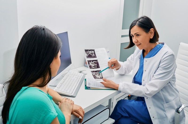 Hình ảnh siêu âm giúp bác sĩ theo dõi nang trứng đang phát triển để hỗ trợ thụ thai