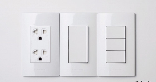 Công tắc và ổ cắm điện Panasonic với thiết kế hiện đại và sang trọng