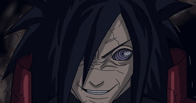 Madara Uchiha trong tư thế sẵn sàng chiến đấu, khí thế bao trùm toàn bộ không gian