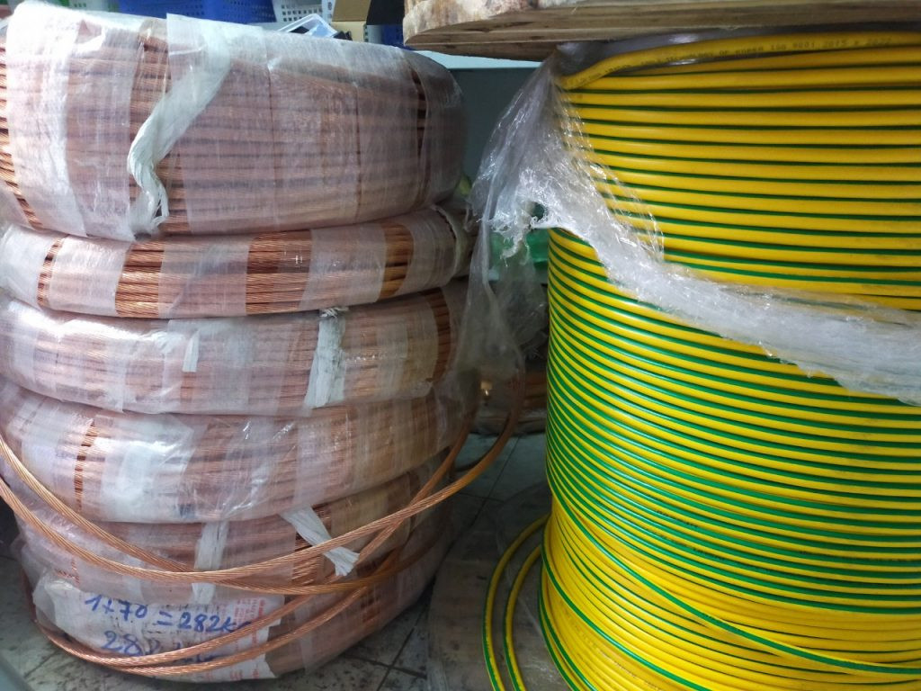 Dây đồng bọc PVC vàng xanh được dùng làm dây tiếp địa