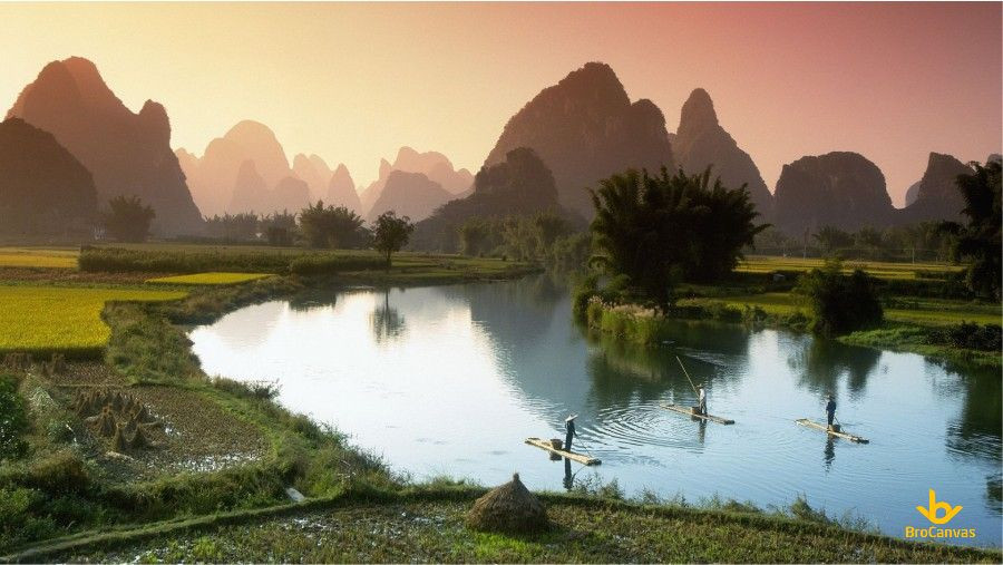 Phong cảnh dòng sông quê êm đềm, thanh bình