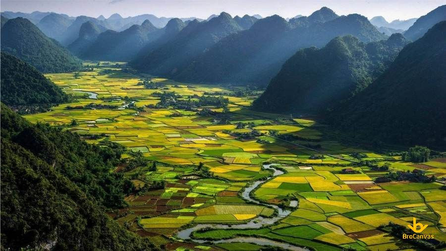 Thung lũng xanh mướt, bình yên của quê hương