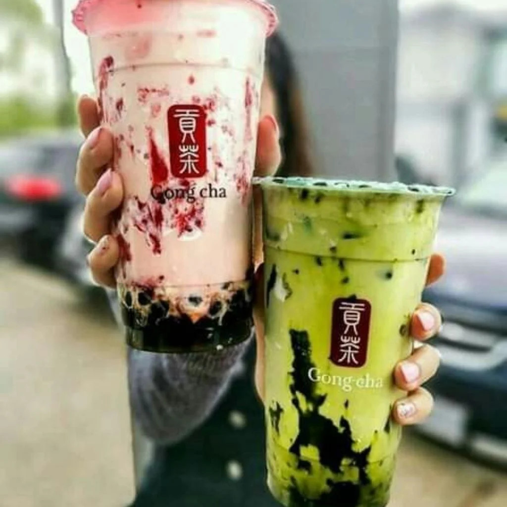 Ly trà sữa, niềm vui giản dị giữa cuộc sống hối hả