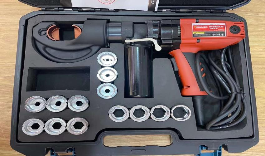 Máy ép cos thủy lực dùng điện hoạt động liên tục với công suất cao