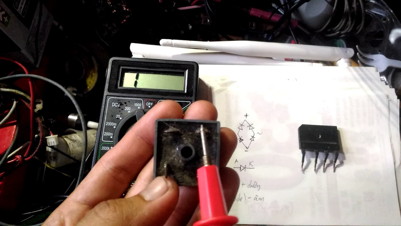 Sơ đồ mạch cầu diode thể hiện cấu trúc điện tử