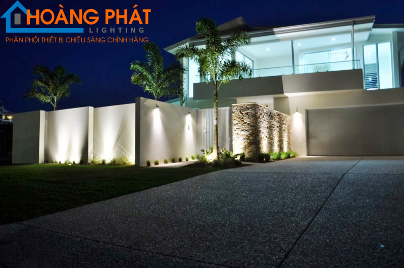 Ứng dụng của đèn pha LED 50W trong chiếu sáng sân vườn vào buổi tối