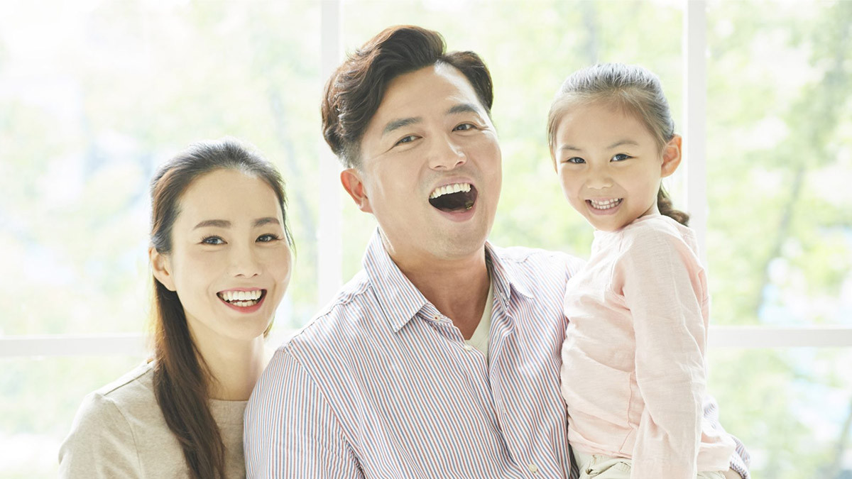 Hình ảnh gia đình hạnh phúc 3 người