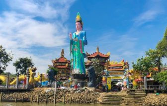 Chùa Châu Đốc 3 uy nghiêm