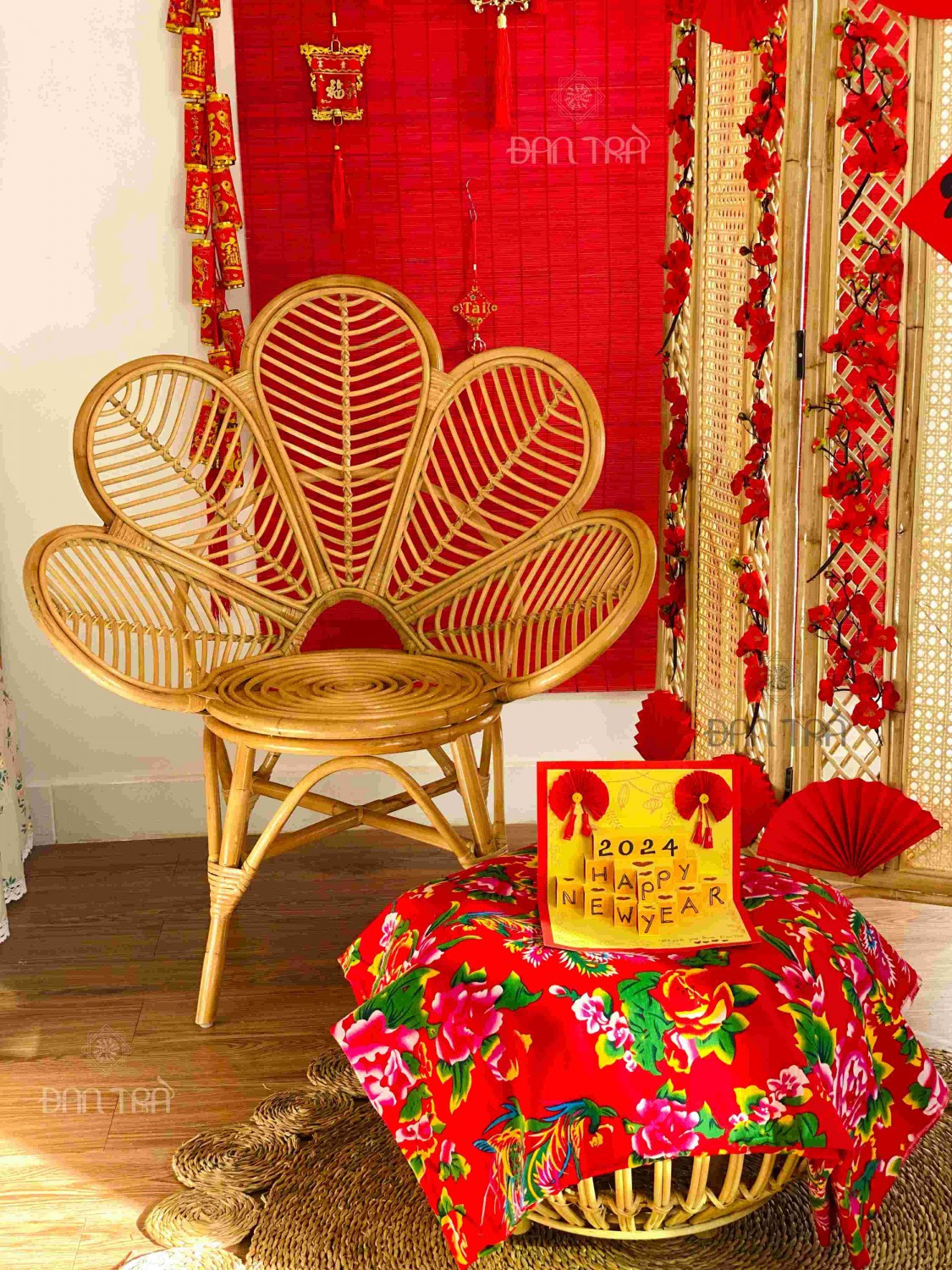 Ghế mây cánh hoa sẽ trở thành vị trí xịn xò để chụp ảnh các nàng thơ
