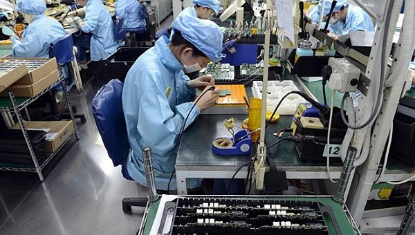 Thách thức khi làm việc trong ngành lắp ráp linh kiện điện tử