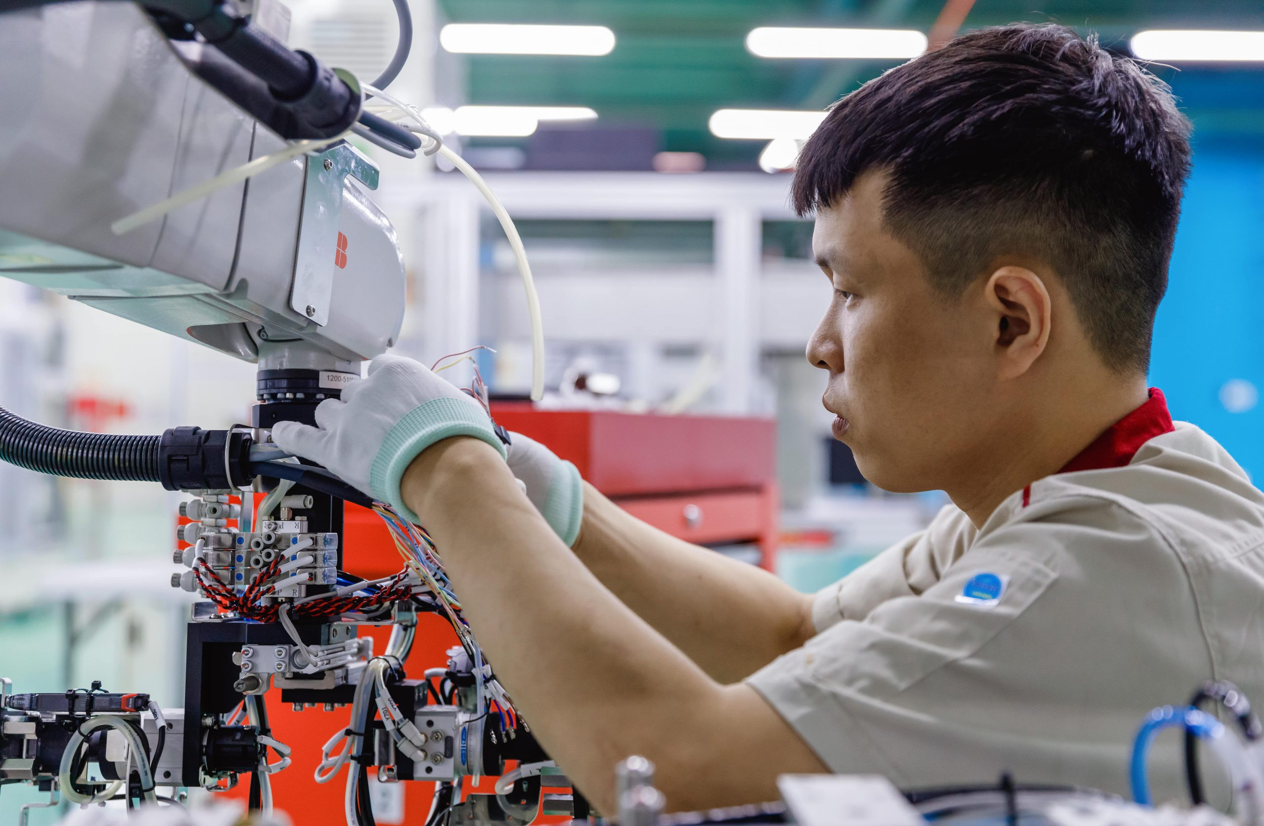 Công việc lắp ráp linh kiện điện tử thường làm ở đâu