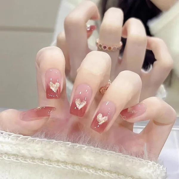 Mẫu nail mắt mèo hồng số 19 với vẻ đẹp mộng mơ