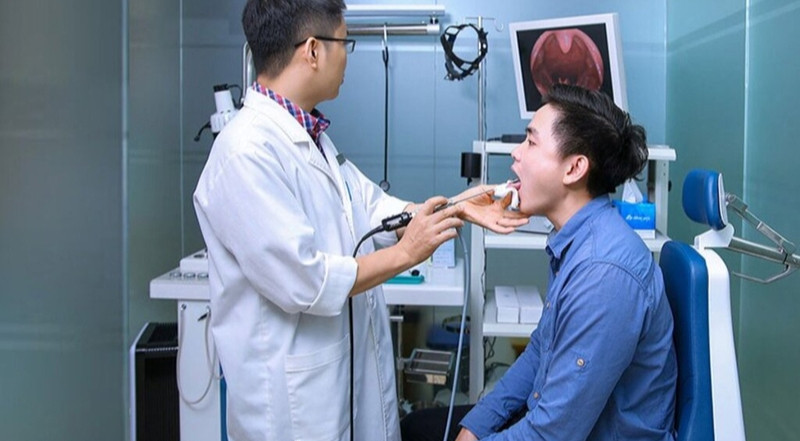 Thăm khám bác sĩ ngay khi có dấu hiệu nghi ngờ ung thư amidan