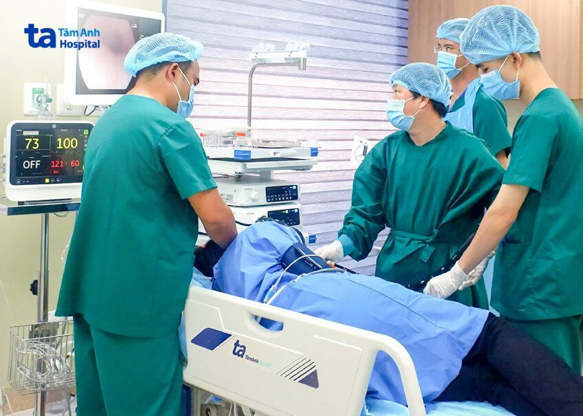 Hình ảnh nội soi chẩn đoán ung thư thực quản di căn