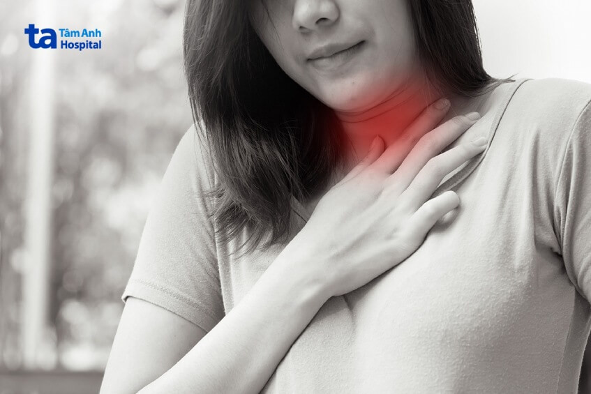 Dấu hiệu nuốt nghẹn, hạch sưng do ung thư thực quản giai đoạn cuối