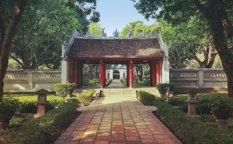 Đại Trung Môn tạo cảm giác thanh nhã, yên bình cho du khách