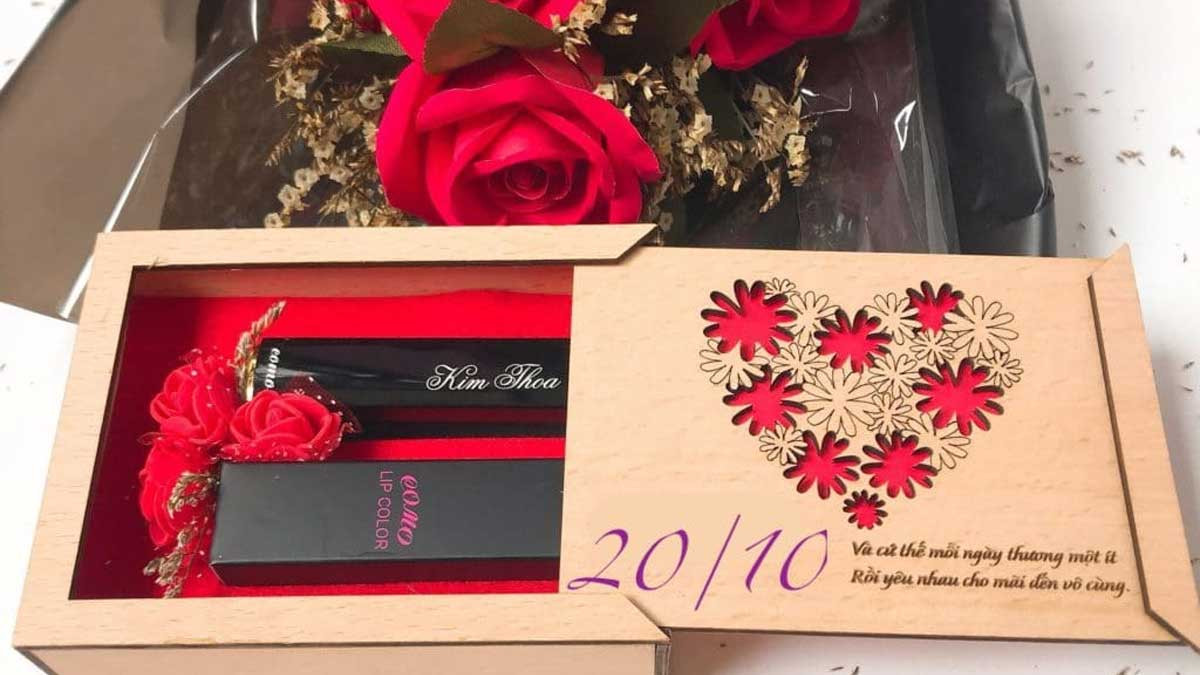 Khoảnh khắc 20/10 đầy yêu thương